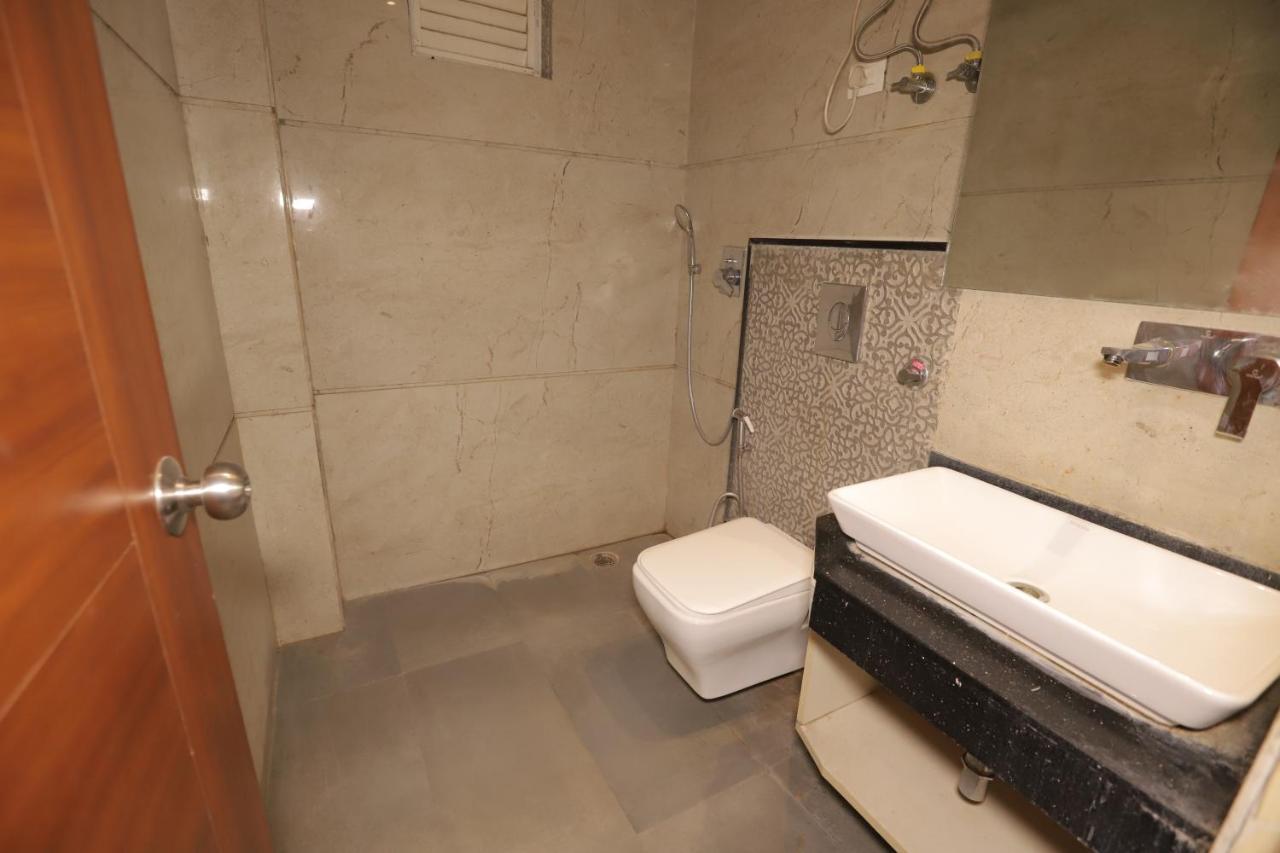 Nh Skye Suites New Delhi Luaran gambar