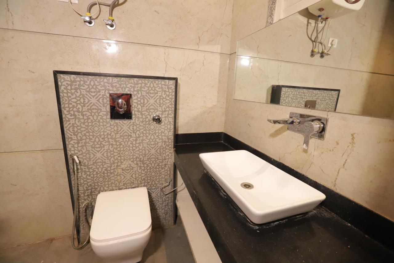 Nh Skye Suites New Delhi Luaran gambar