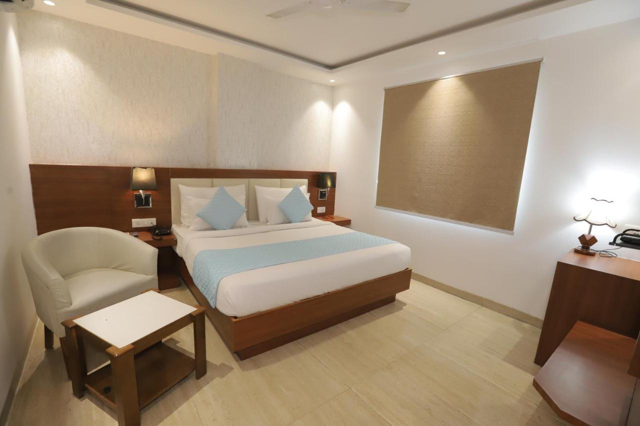 Nh Skye Suites New Delhi Luaran gambar