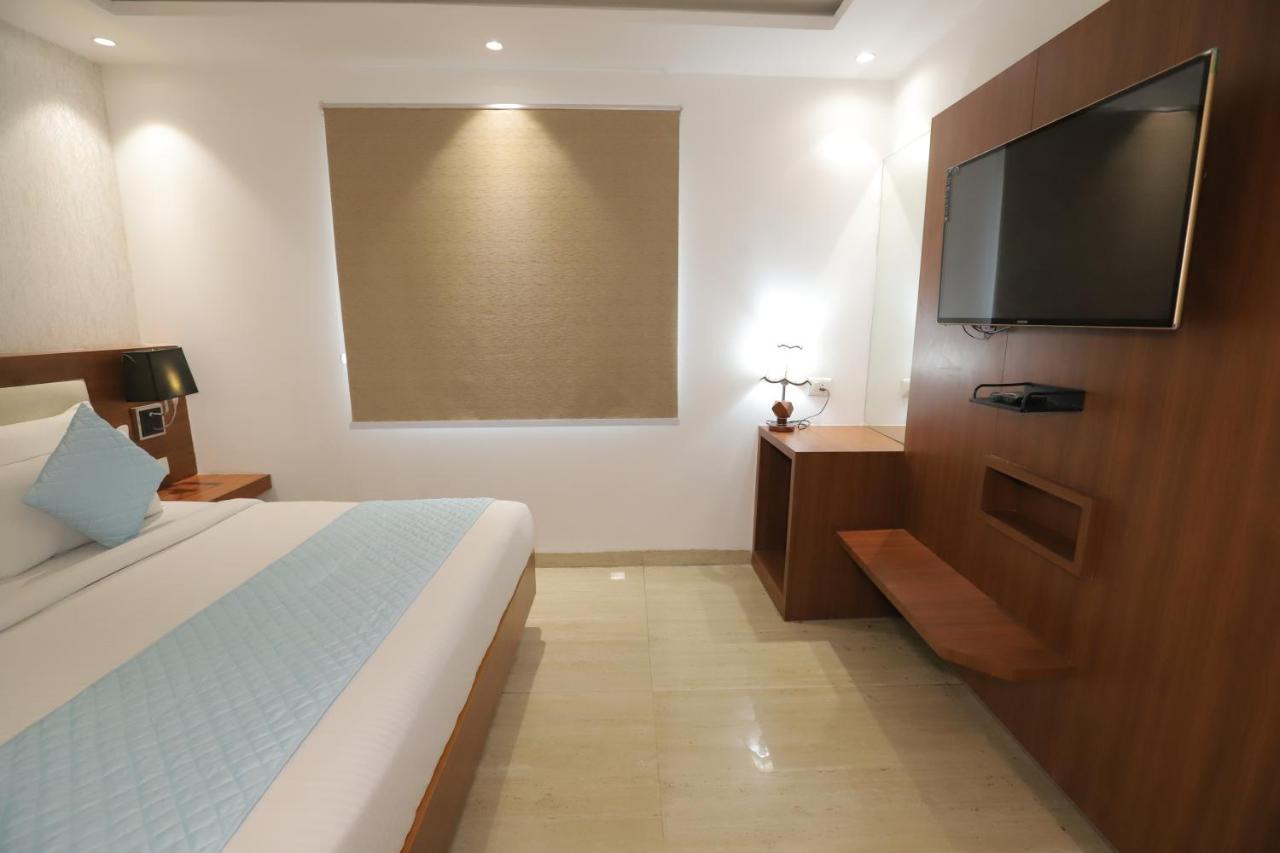 Nh Skye Suites New Delhi Luaran gambar