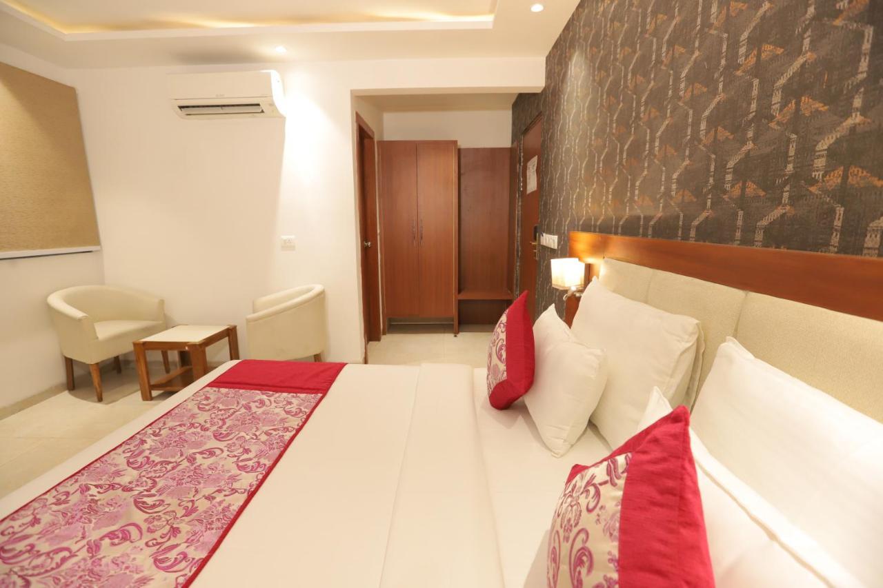 Nh Skye Suites New Delhi Luaran gambar