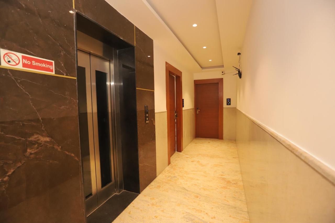 Nh Skye Suites New Delhi Luaran gambar