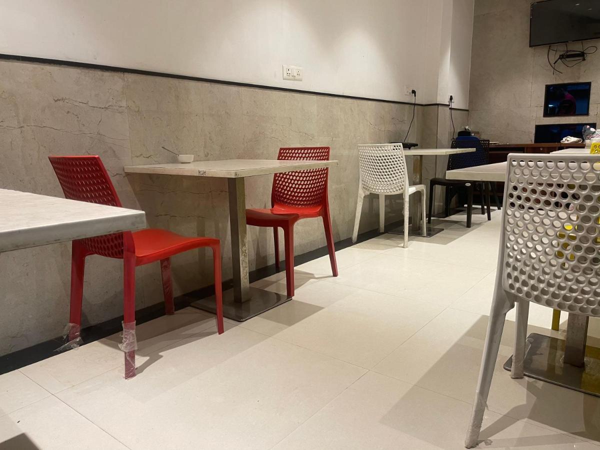 Nh Skye Suites New Delhi Luaran gambar